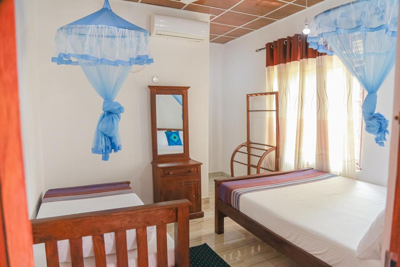 Lakeside Villa Anuradhapura Oda fotoğraf