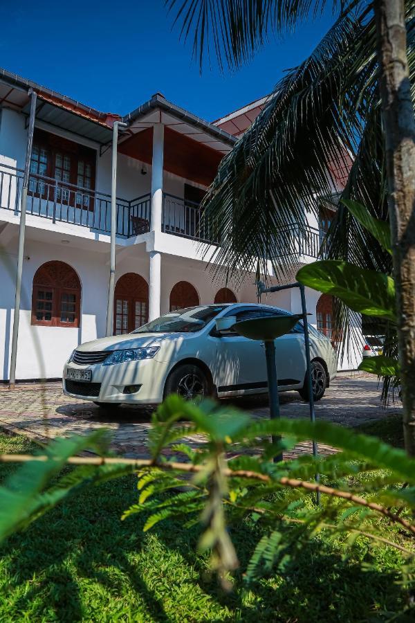Lakeside Villa Anuradhapura Dış mekan fotoğraf