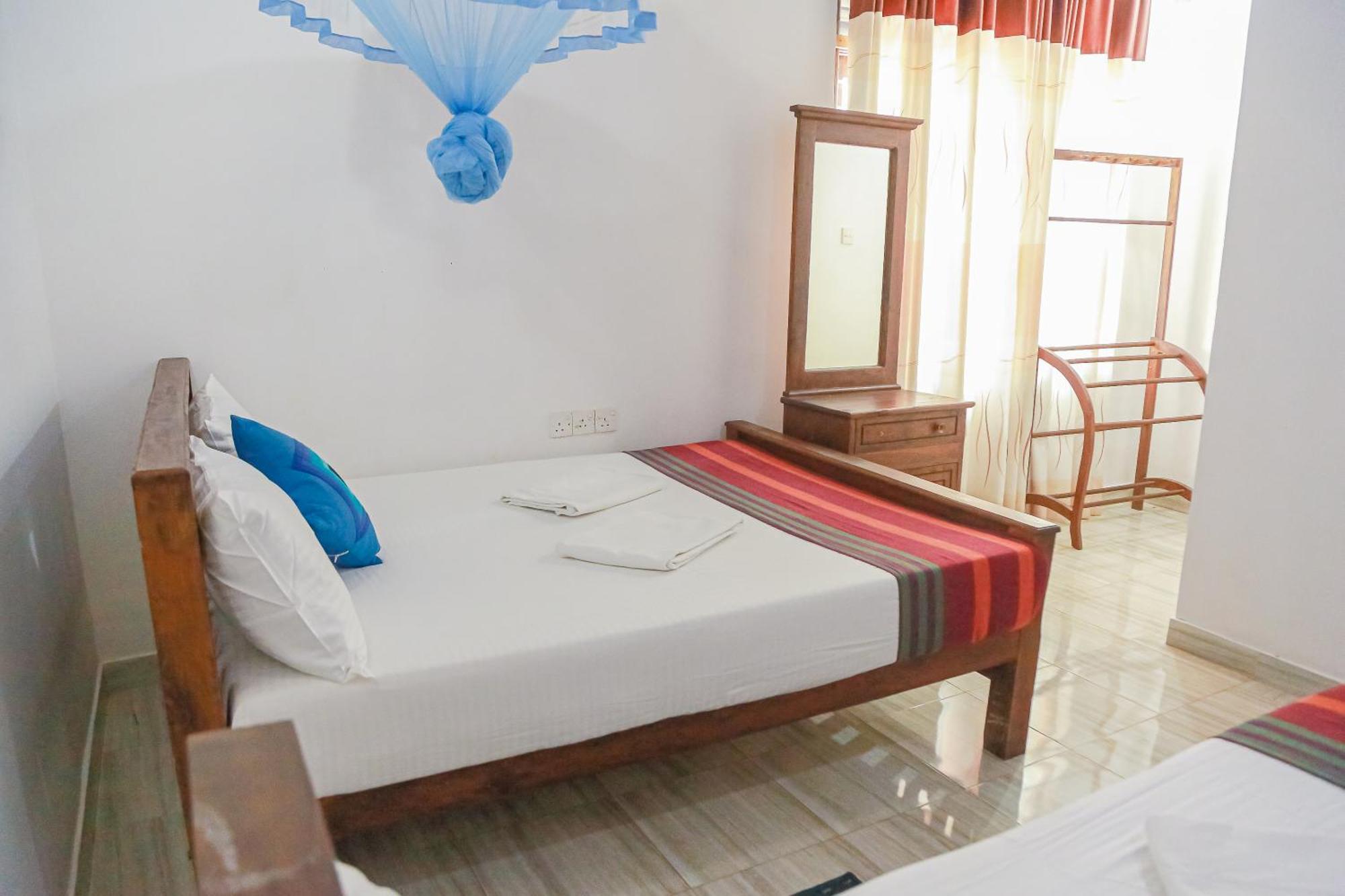 Lakeside Villa Anuradhapura Oda fotoğraf
