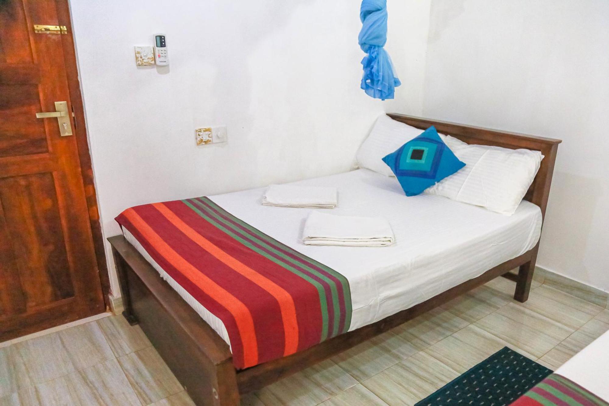 Lakeside Villa Anuradhapura Oda fotoğraf